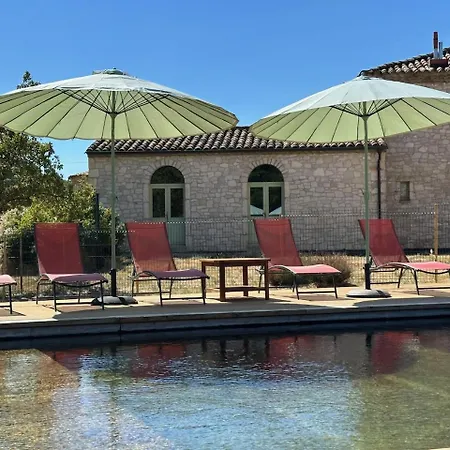 Holiday home Avec Piscine De 25 M Et