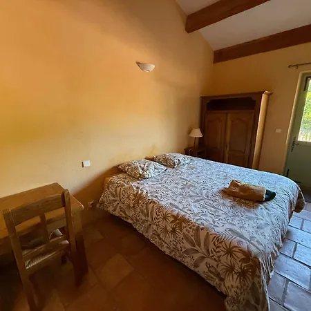 Avec Piscine De 25 M Et Holiday home Saint-Mathieu-de-Treviers